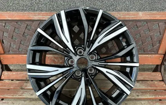 Nissan Qashqai R19 alloy rim 