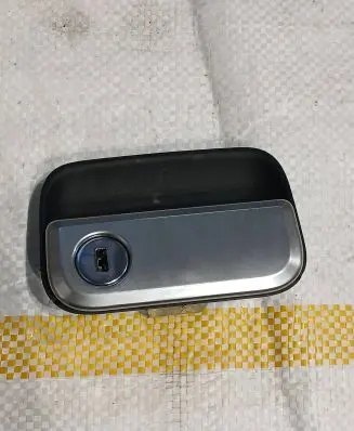 Porsche Cayenne (92A) Glove box lock 3005495100