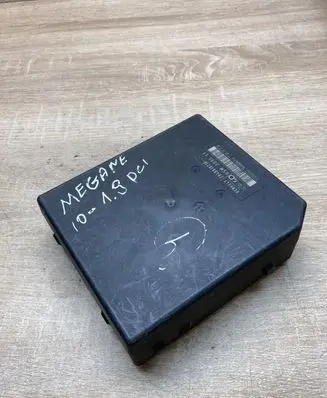 Renault Megane III Fuse module 284B61871R