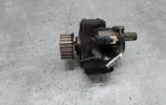 Fuel injection high pressure pump