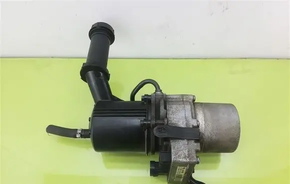 Peugeot 307 Power steering pump 9654149580