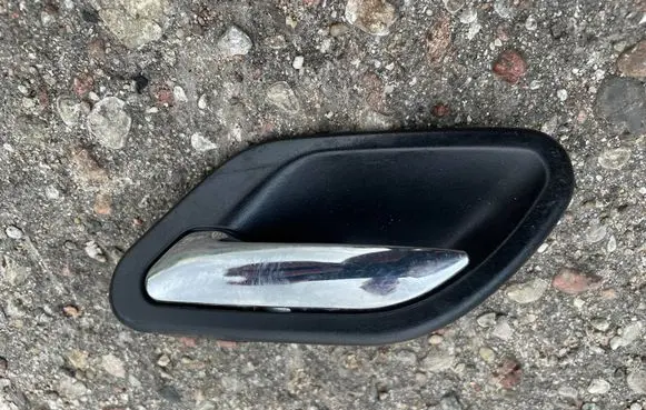 BMW 5 E39 Rear door interior handle 7032925