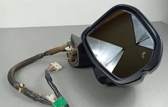 Honda CR-V Front door electric wing mirror