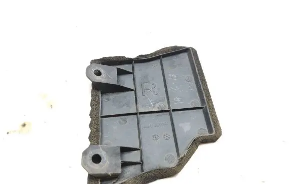 Nissan Navara D23 Intercooler air channel guide 144F84KV0B