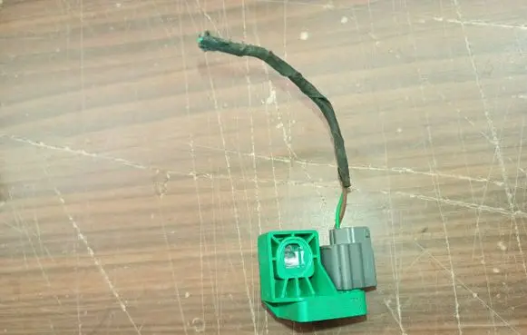 Renault Laguna III Airbag deployment crash/impact sensor 988300001r
