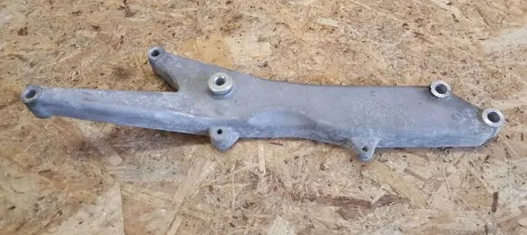 Volvo S80 Engine mounting bracket 6G9N6028AB