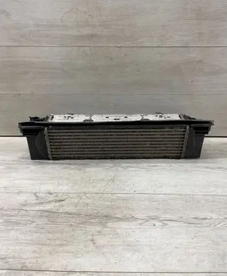 BMW 3 F30 F35 F31 Intercooler radiator 7600532 15272311