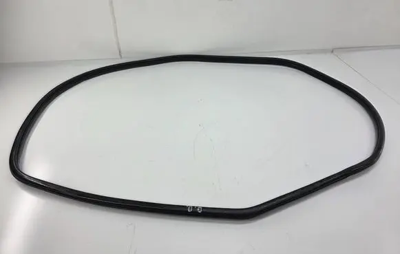 Rubber seal rear door