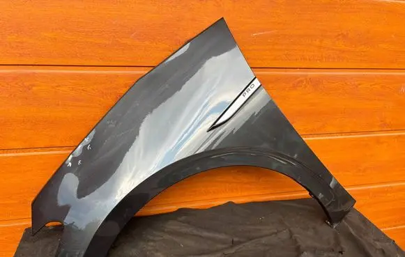 Volkswagen ID.3 Fender 10A821431