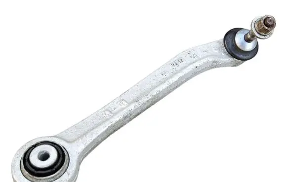 Rear control arm