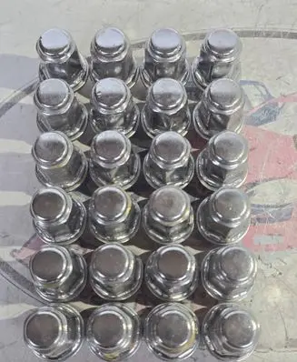 Toyota Hilux (AN120, AN130) Nuts/bolts 