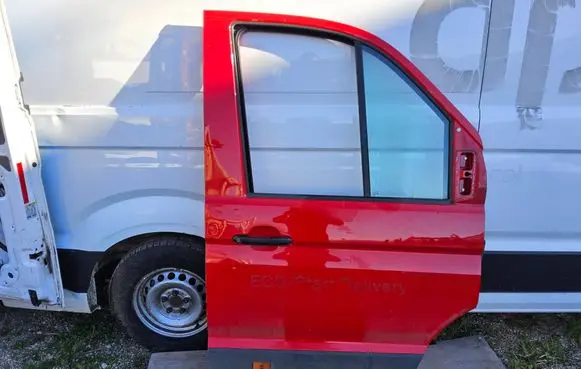 Volkswagen Crafter Front door