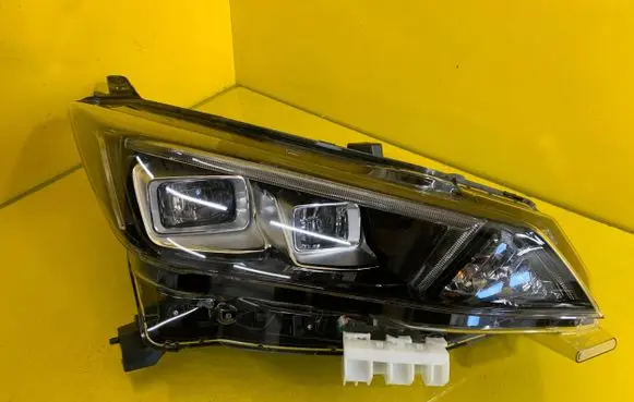 Nissan Leaf II (ZE1) Headlight/headlamp 260105SH5B