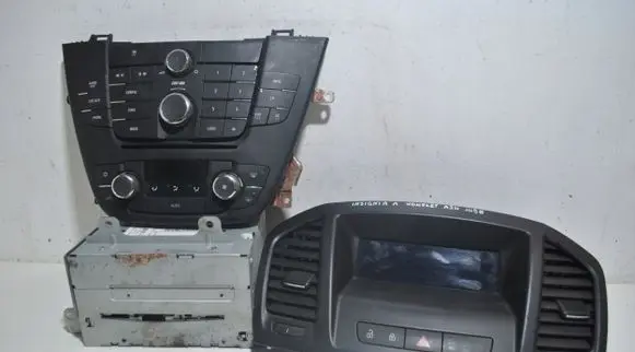 Opel Insignia A Tailgate/trunk/boot open switch 
