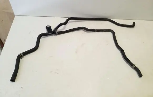 Lexus CT 200H Engine coolant pipe/hose