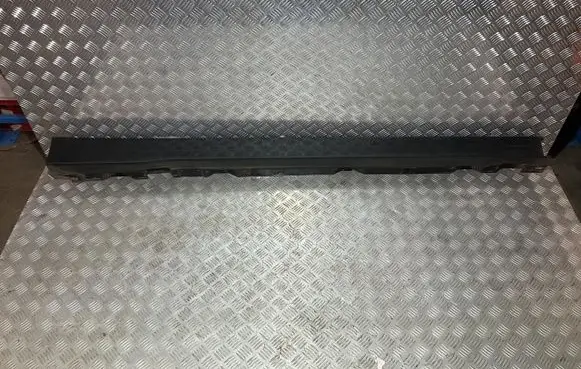 Mercedes-Benz EQB Front sill (body part) A2476980800