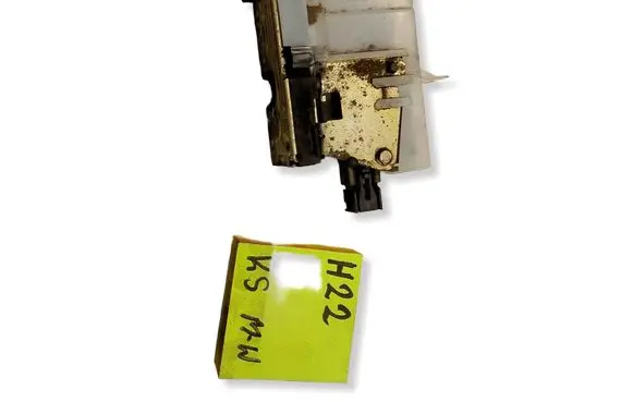 Opel Astra G Front door lock 25684153