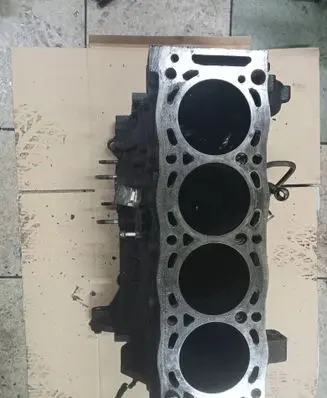 Ford Galaxy Engine block 0000