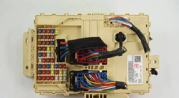 KIA Sportage Fuse box set 91950J7101