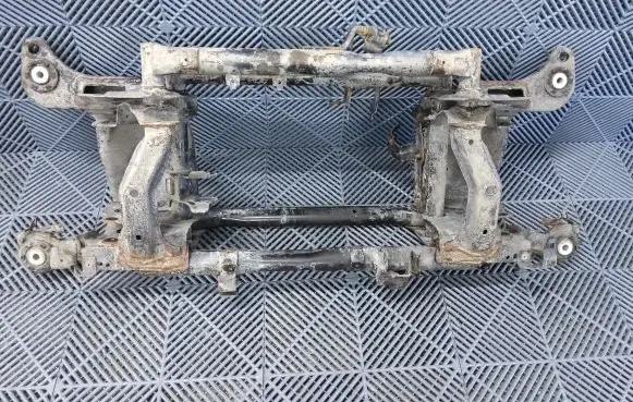 Citroen DS5 Rear subframe 9803339380