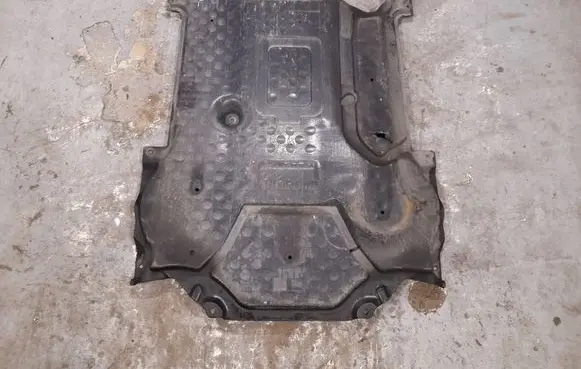 Mercedes-Benz E W212 Engine splash shield/under tray 2045202223 2125201923