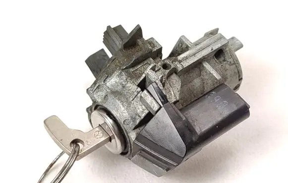 Mercedes-Benz E W212 Front door lock (next to the handle) 15628206 20260213HCR1124V2 5WK49015