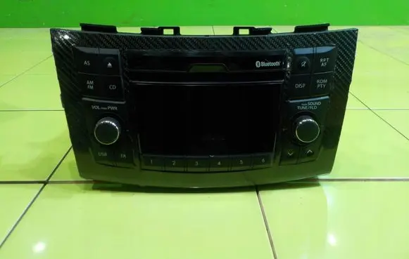 Suzuki Swift II Radio/CD/DVD/GPS head unit 3910168LB1