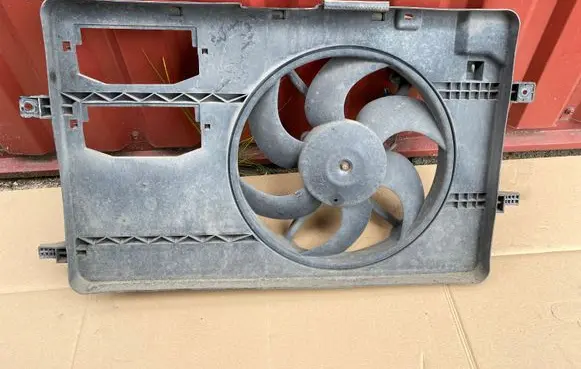 Mitsubishi Colt CZ3 Electric radiator cooling fan 1350A067