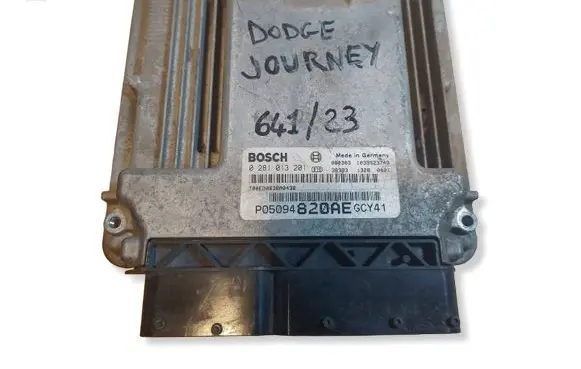 Dodge Caliber Engine control unit/module ECU 0281013201 P05094940AD