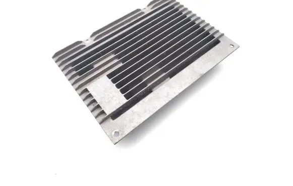Land Rover Discovery Sound amplifier XQK500095