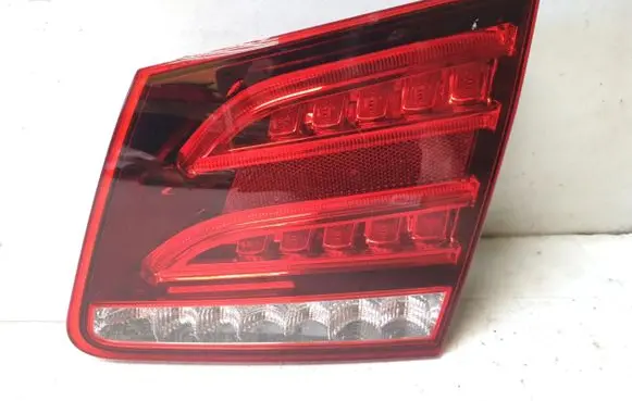 Mercedes-Benz E W212 Tailgate rear/tail lights A046318A2129062203