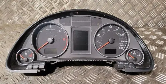 Audi A4 S4 B7 8E 8H Speedometer (instrument cluster) 8E0920951E 9333000462 0251626092