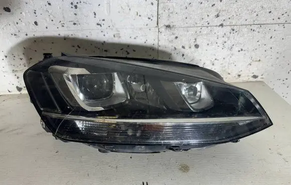 Volkswagen Golf VII Headlight/headlamp 5G1941032 90024314