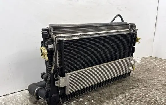 Audi Q3 F3 Radiator set 5QM145803D 5Q0816411AS 3Q0121203D
