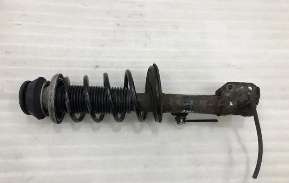 Suzuki SX4 Front shock absorber/damper