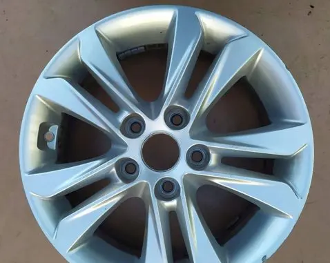 Hyundai i30 R16 alloy rim 