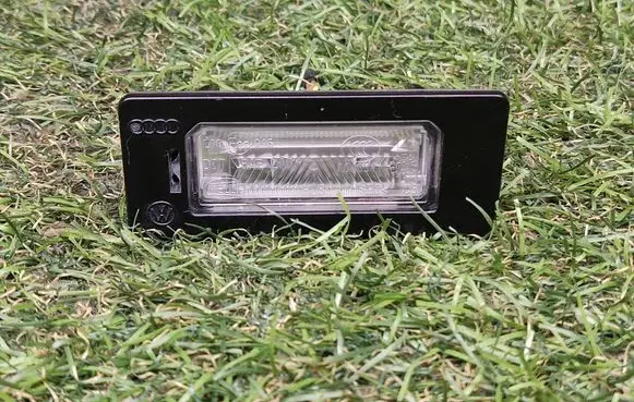 Audi A4 S4 B8 8K Number plate light 8T0943021