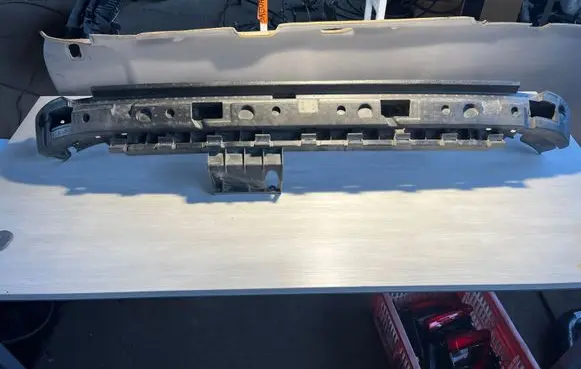 Volvo XC90 Rear bumper mounting bracket 30678966
