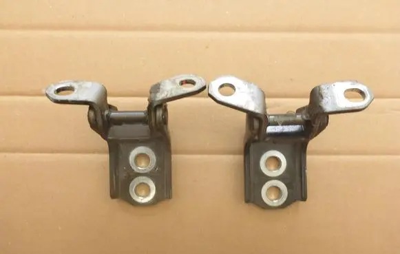 Infiniti Q50 Front door hinge set 