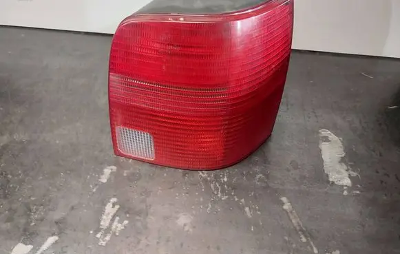 Volkswagen PASSAT B5 Rear/tail lights 3B9945112F