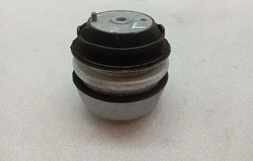 Aston Martin DB11 Gearbox mount JY536068AA