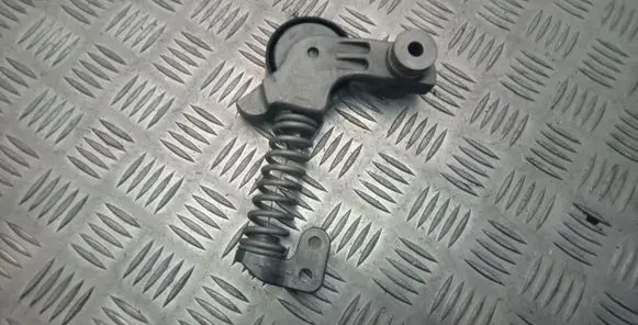 Volvo XC90 Alternator belt tensioner 