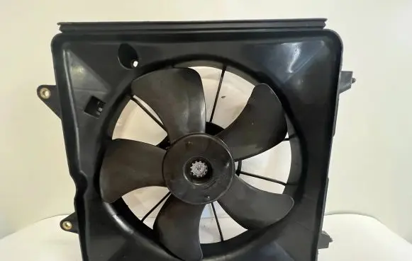 Honda Civic Air conditioning (A/C) fan (condenser) 
