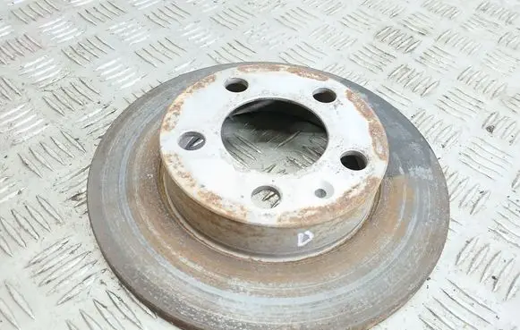 Volkswagen Golf IV Rear brake disc