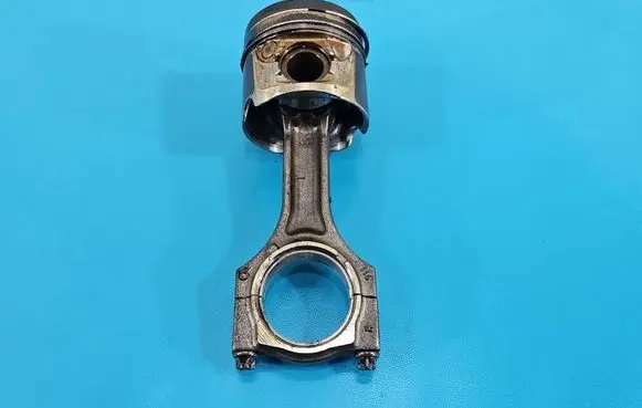 Piston