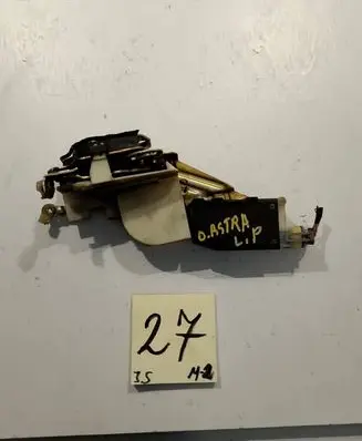 Opel Astra G Front door lock 90493701