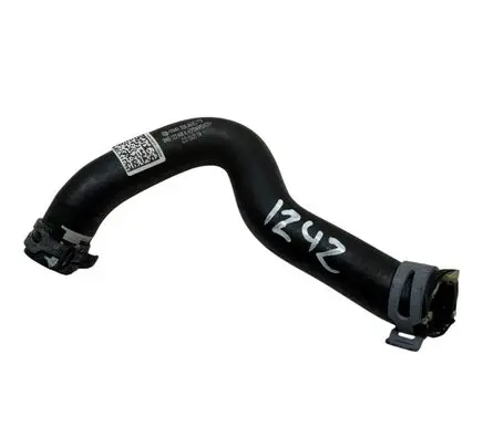Audi A4 S4 B9 Engine coolant pipe/hose 8W0122448A ZD150114