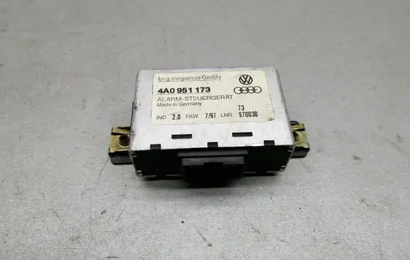 Audi A6 S6 C4 4A Alarm control unit/module 4A0951173