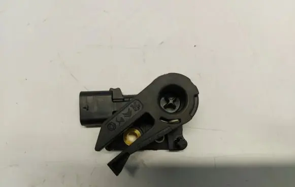 Brake pedal sensor switch