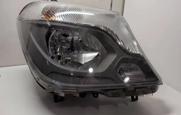 Mercedes-Benz Sprinter W906 Headlight/headlamp A9068202661 1EJ01103004